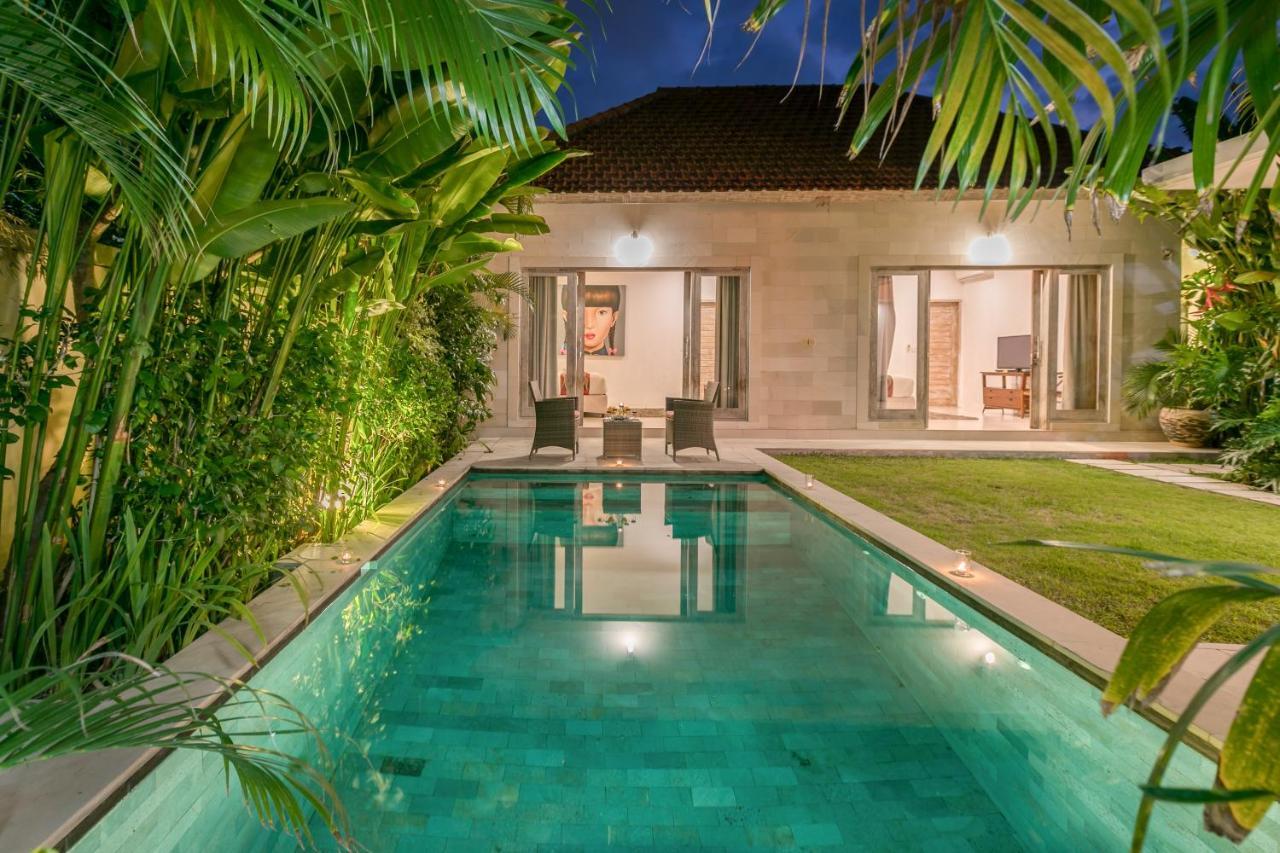 Villa Briana Seminyak By Villas R Us Dış mekan fotoğraf